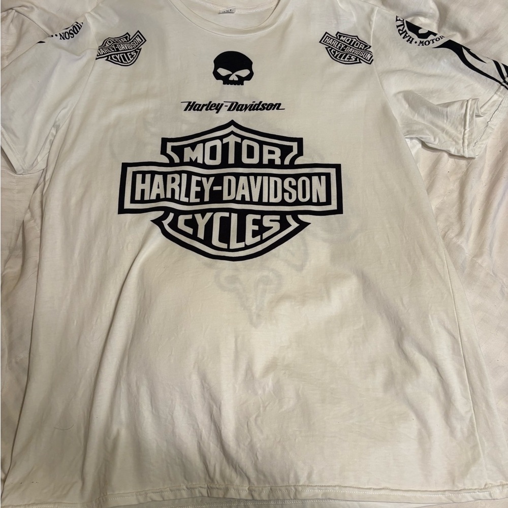 Harley-Davidson Logo White T-Shirt. New but no tags